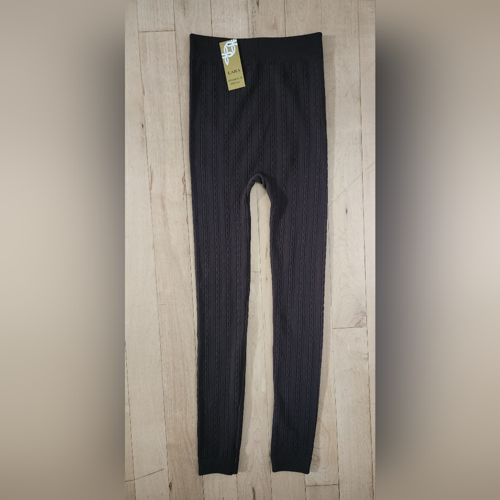 NWT Lara Brown Cable Knit Fleece Lined Tights